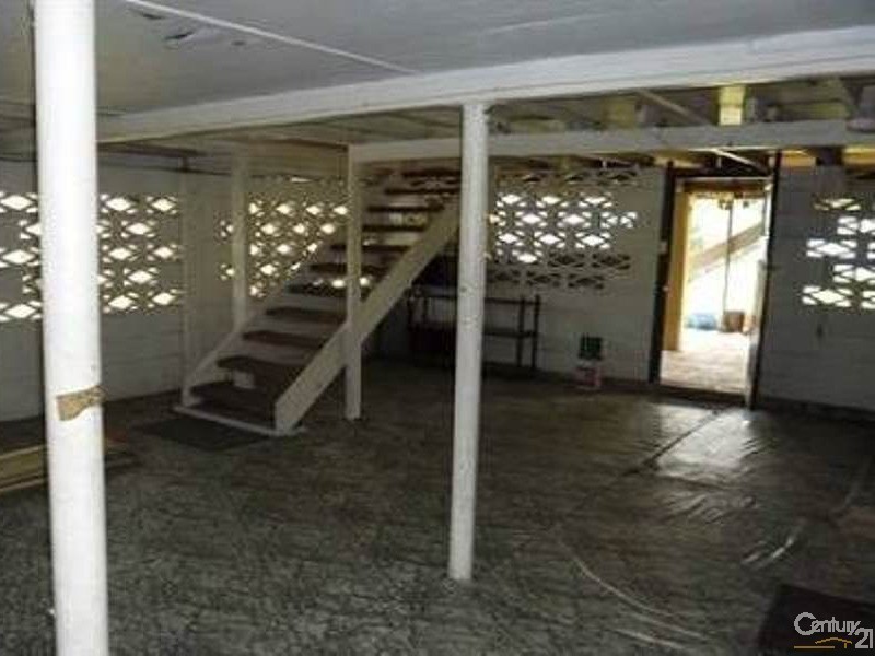 20 Belmore Street, Collinsville QLD 4804