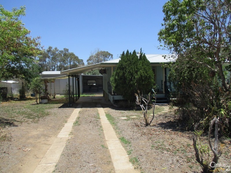 17 Gralton Street, Collinsville QLD 4804