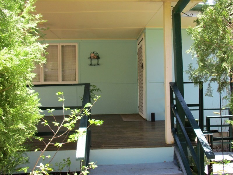 17 Gralton Street, Collinsville QLD 4804