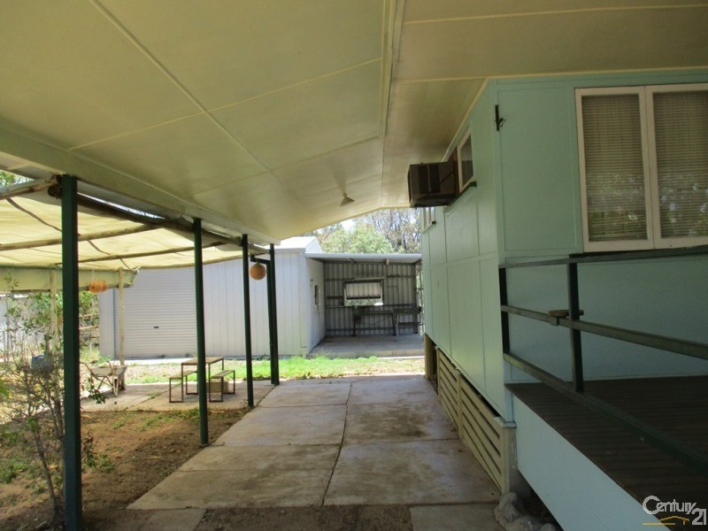 17 Gralton Street, Collinsville QLD 4804