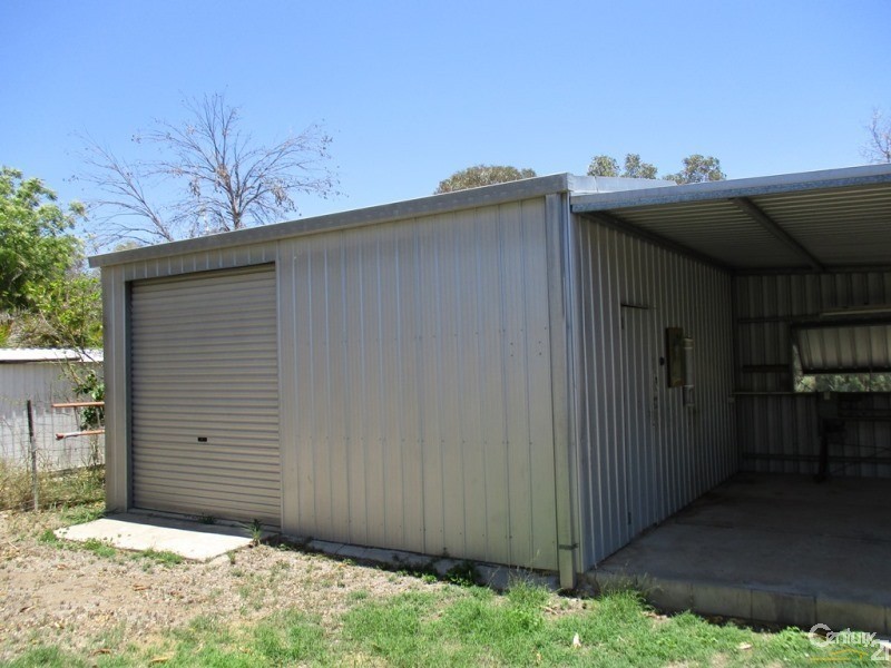 17 Gralton Street, Collinsville QLD 4804