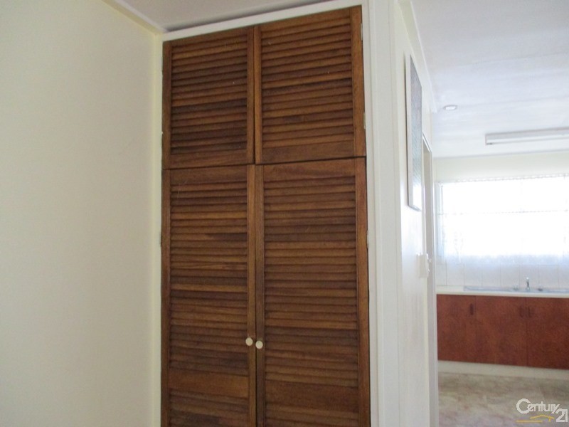 17 Gralton Street, Collinsville QLD 4804