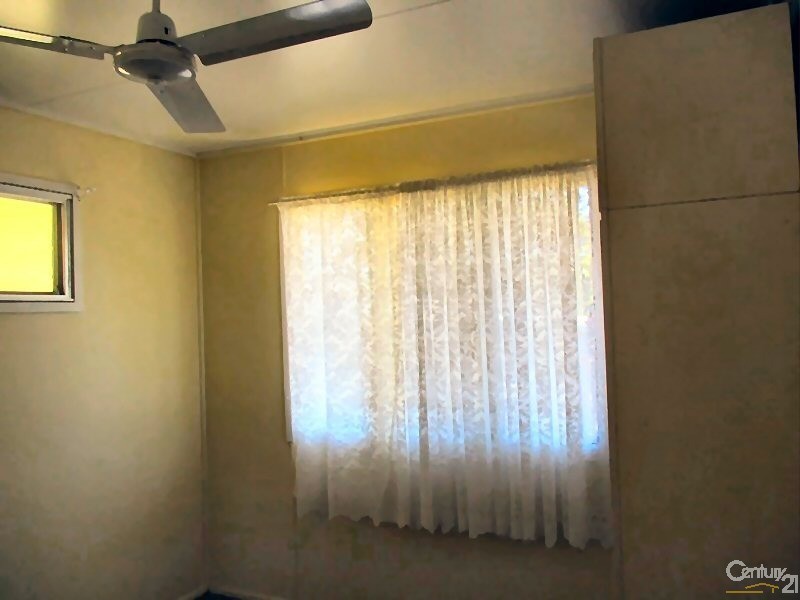 17 Gralton Street, Collinsville QLD 4804