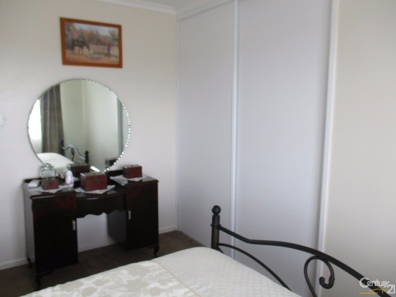 11 Miller Street, Collinsville QLD 4804