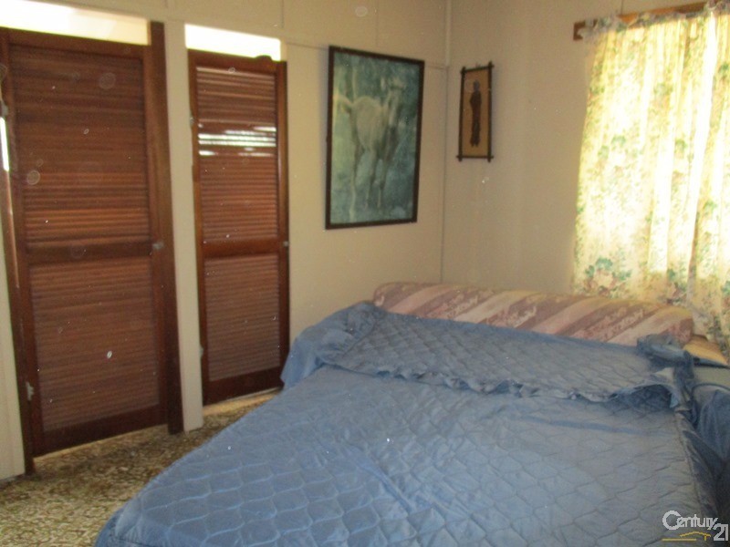 11 Leichhardt Street, Collinsville QLD 4804