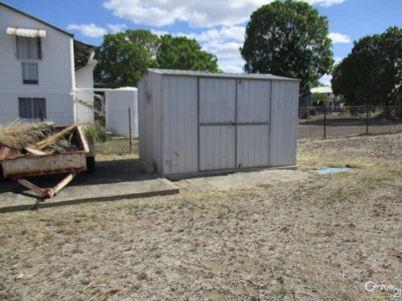 11 Leichhardt Street, Collinsville QLD 4804