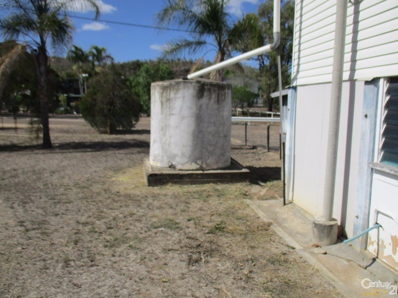 11 Leichhardt Street, Collinsville QLD 4804