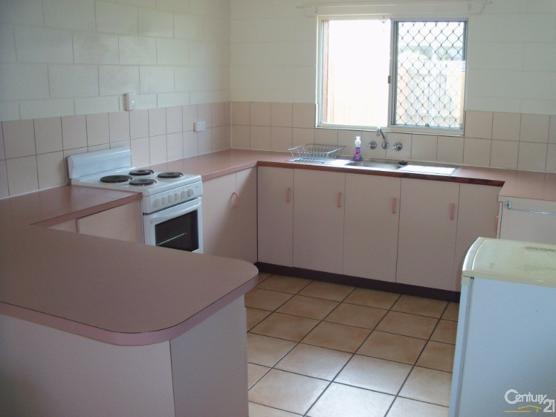 2 25 St Kilda Street, Bowen QLD 4805