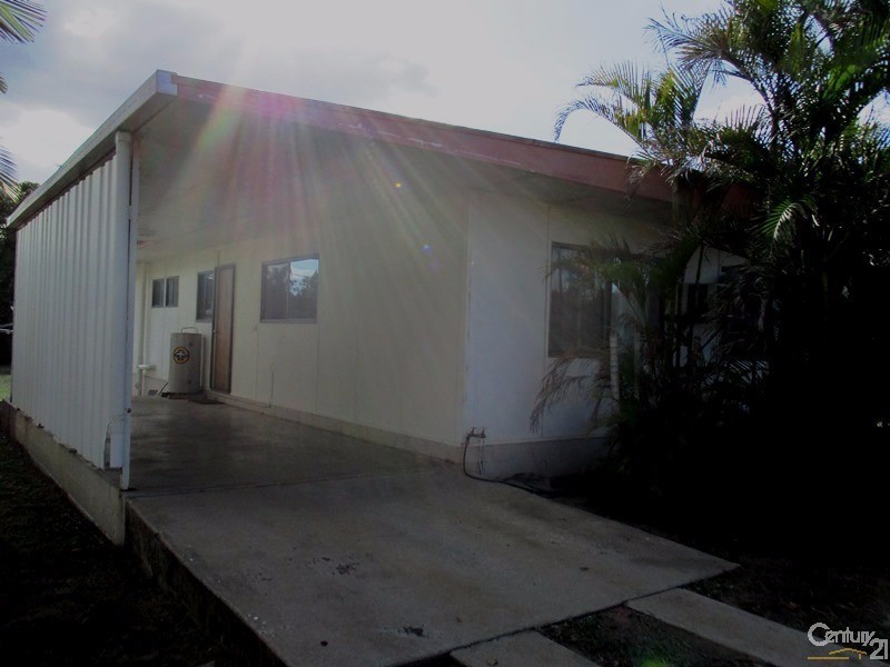 33 Belmore Street, Collinsville QLD 4804