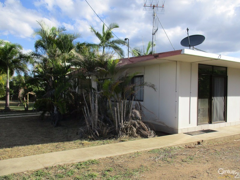 33 Belmore Street, Collinsville QLD 4804