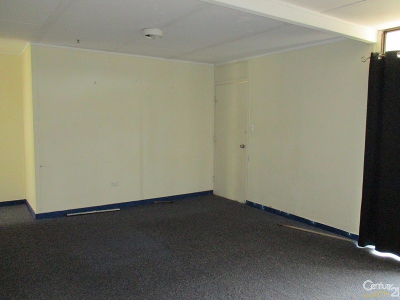 33 Belmore Street, Collinsville QLD 4804