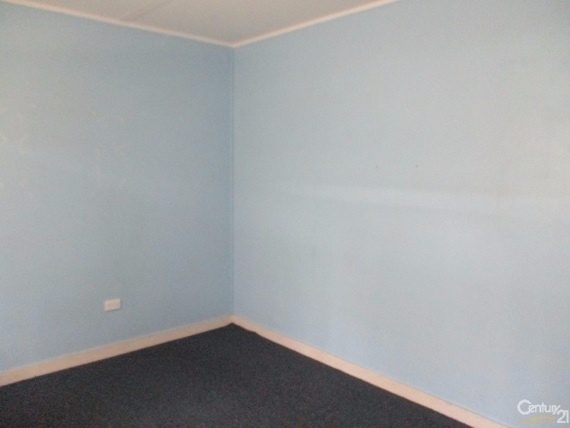 33 Belmore Street, Collinsville QLD 4804