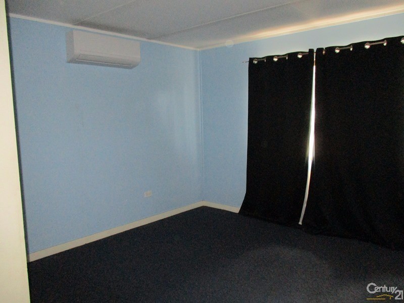 33 Belmore Street, Collinsville QLD 4804