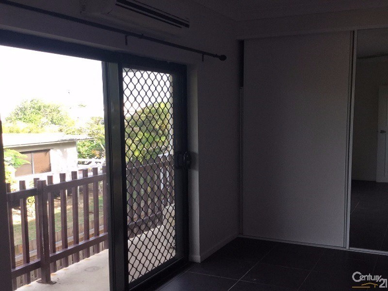 4/10 Sinclair Street, Bowen QLD 4805