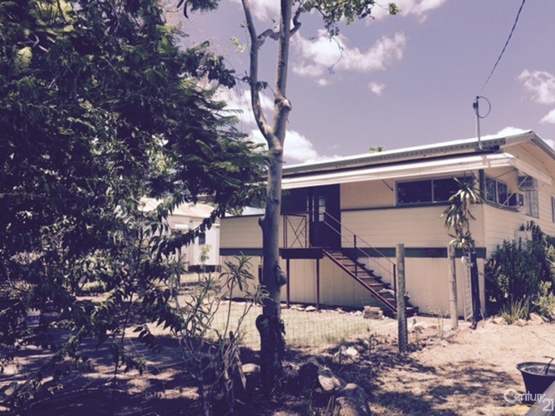 27 Seventh Avenue, Scottville QLD 4804