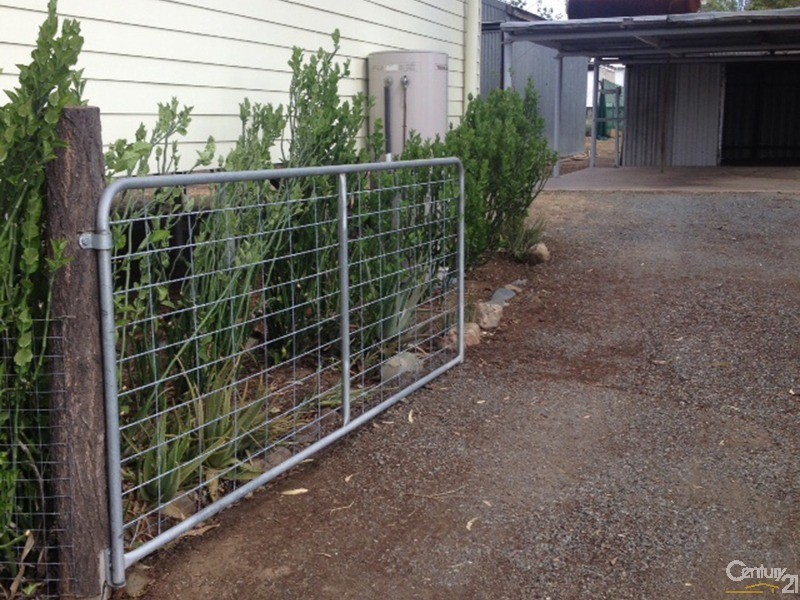 27 Seventh Avenue, Scottville QLD 4804