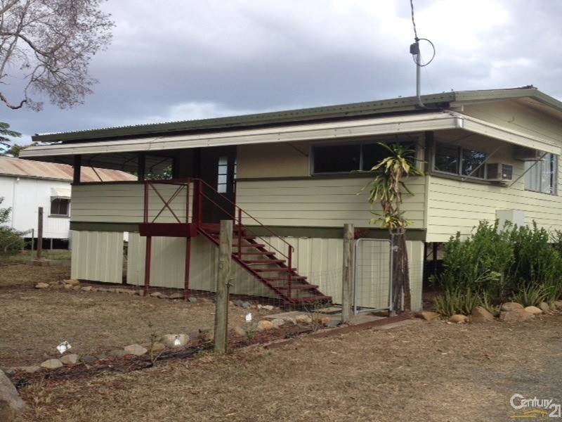27 Seventh Avenue, Scottville QLD 4804