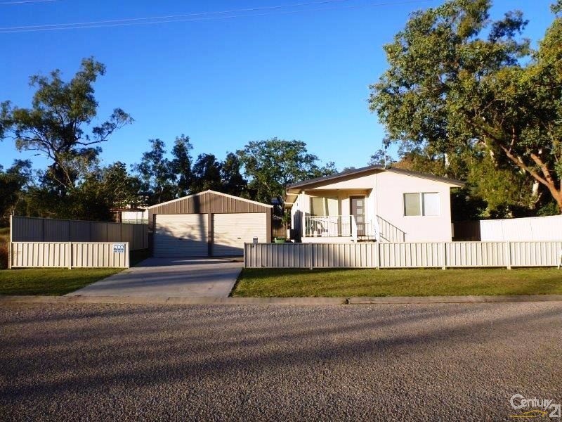 26 Bradfield Street, Collinsville QLD 4804