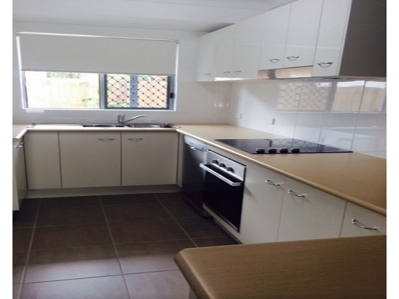 6 Brisbane Street, Bowen QLD 4805