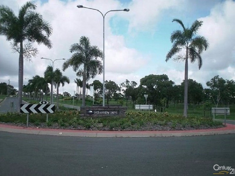 30 Fairway Drive, Bowen QLD 4805