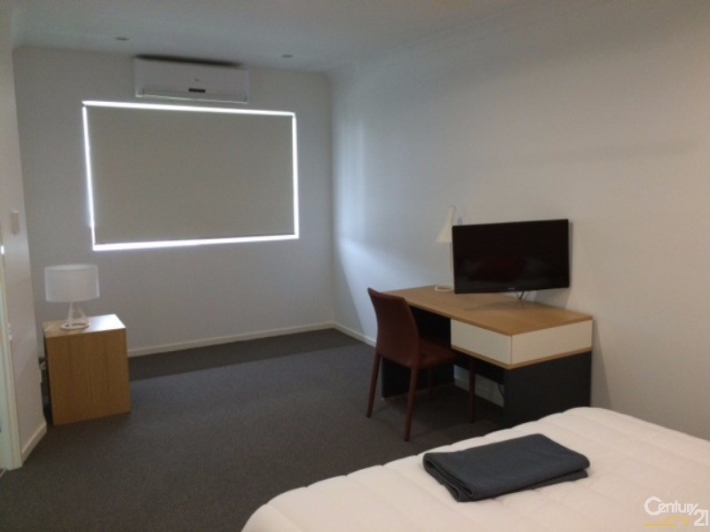 3/6 Brisbane Street, Bowen QLD 4805