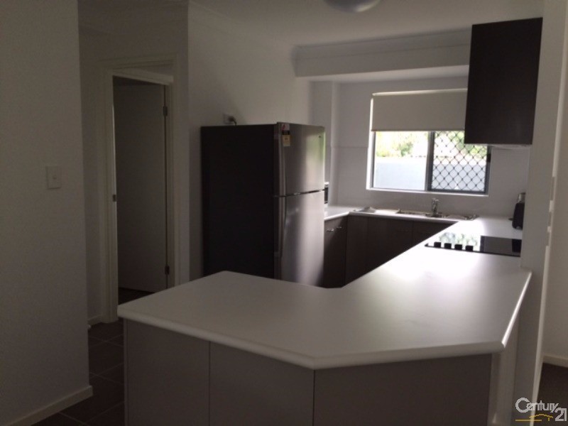 3/6 Brisbane Street, Bowen QLD 4805