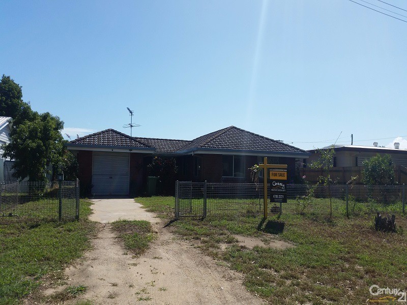 4 Robe Street, Bowen QLD 4805