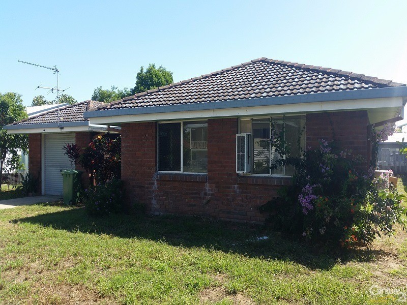 4 Robe Street, Bowen QLD 4805