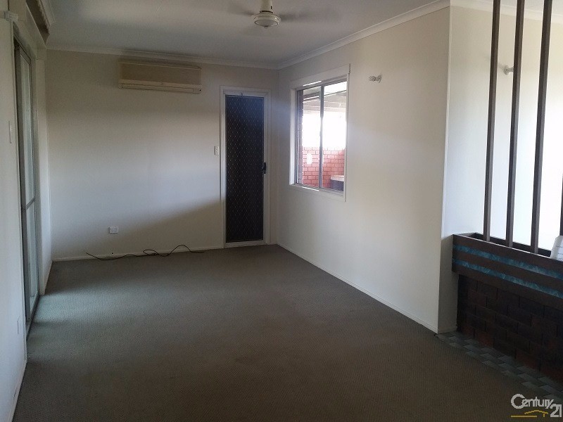 4 Robe Street, Bowen QLD 4805
