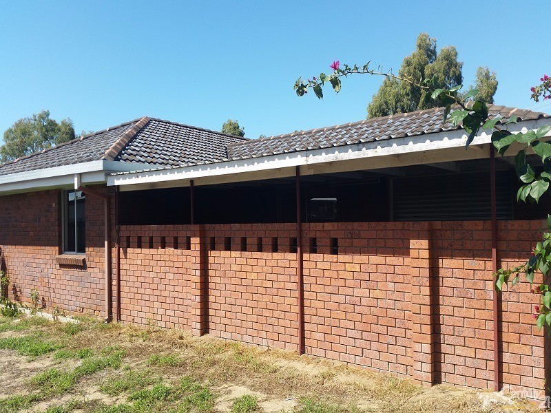 4 Robe Street, Bowen QLD 4805