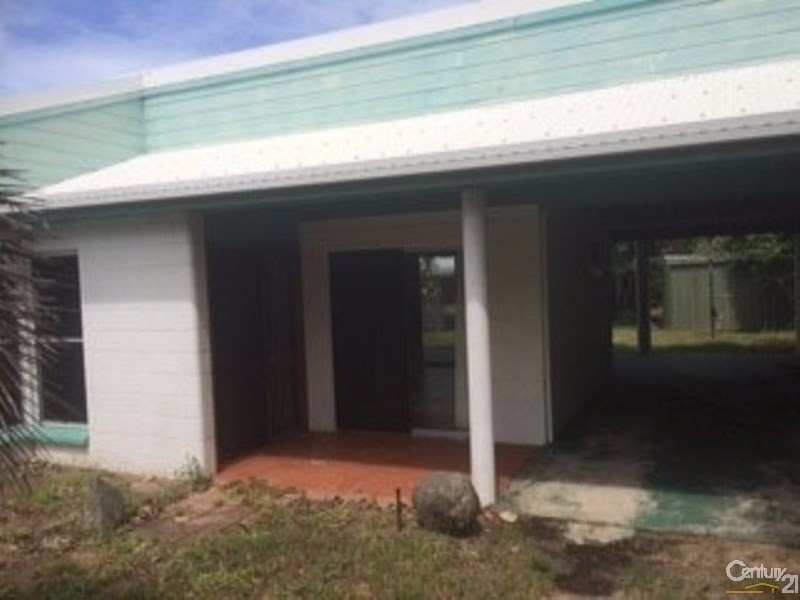 24 Casuarina Street, Bowen QLD 4805
