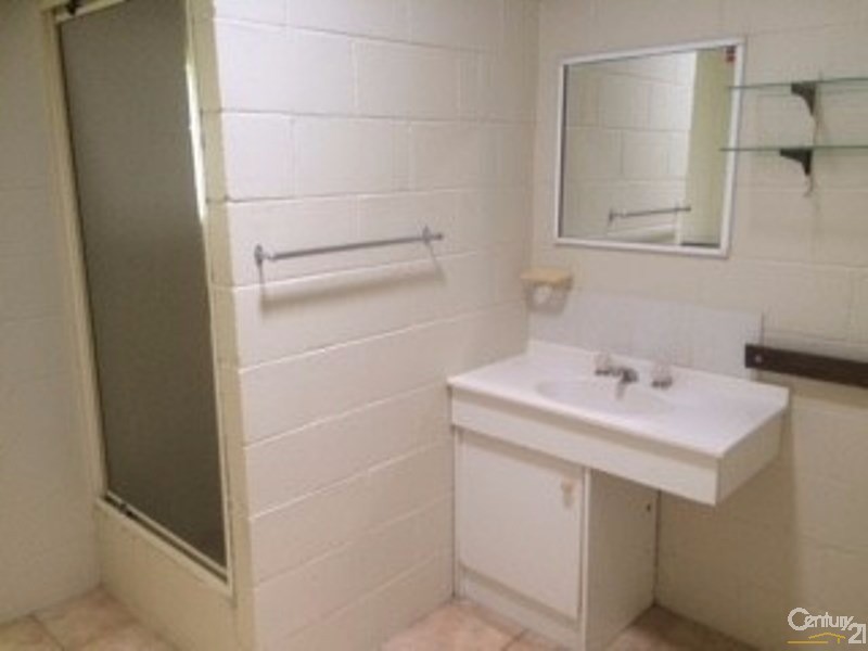 24 Casuarina Street, Bowen QLD 4805