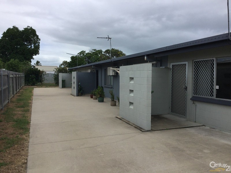 1/25 St Kilda Street, Bowen QLD 4805
