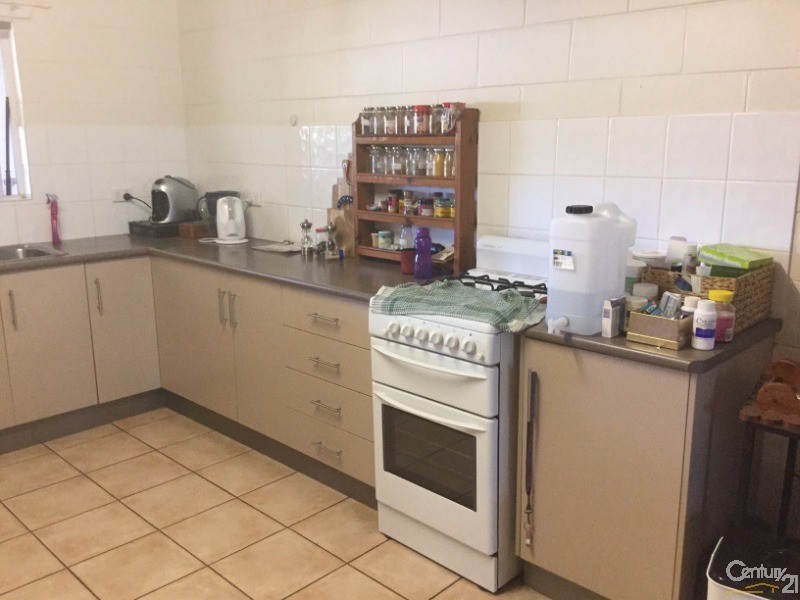 2/1 Bunting Street, Bowen QLD 4805