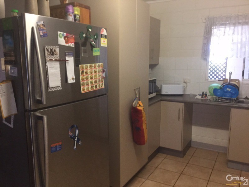 2/1 Bunting Street, Bowen QLD 4805