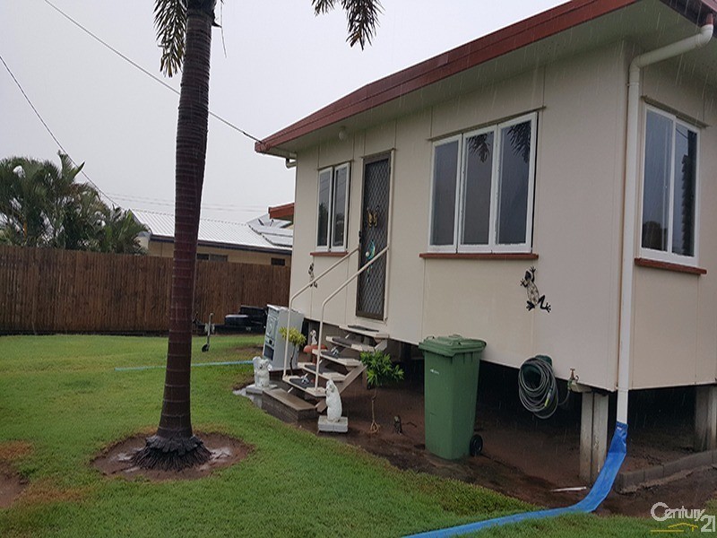 14 Rodney Street, Bowen QLD 4805