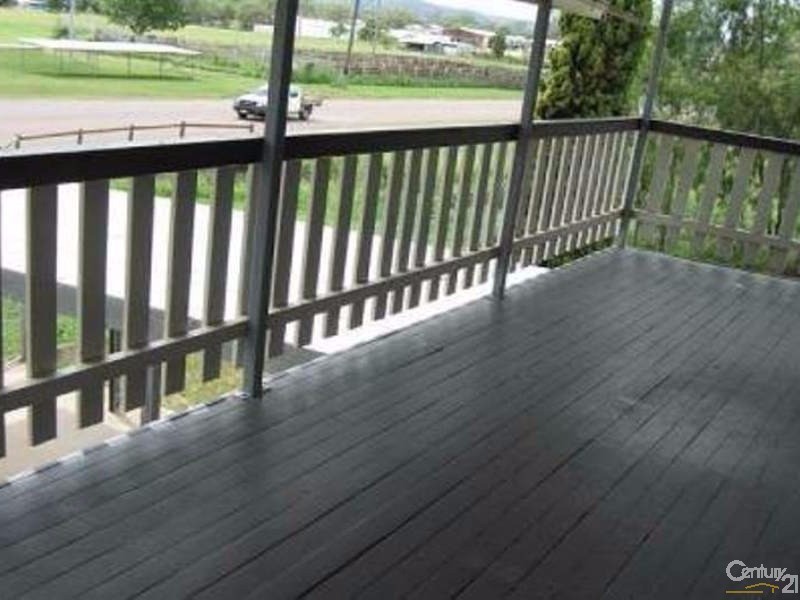 10 Fairway Street, Collinsville QLD 4804