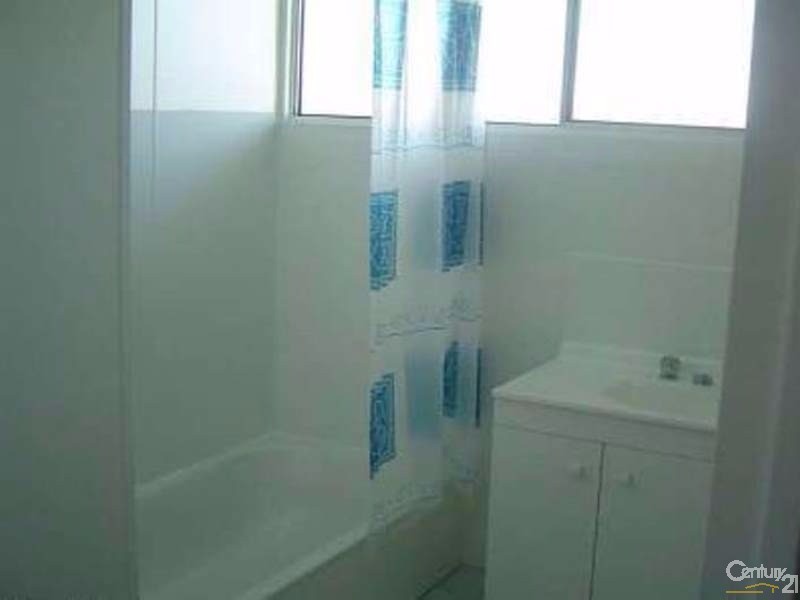 10 Fairway Street, Collinsville QLD 4804