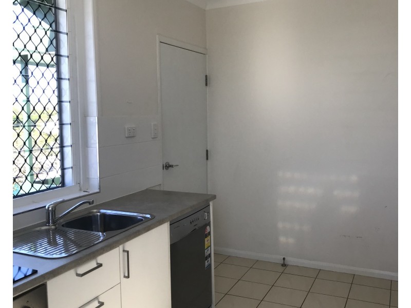 24 Herbert Street, Bowen QLD 4805