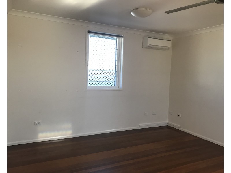 24 Herbert Street, Bowen QLD 4805