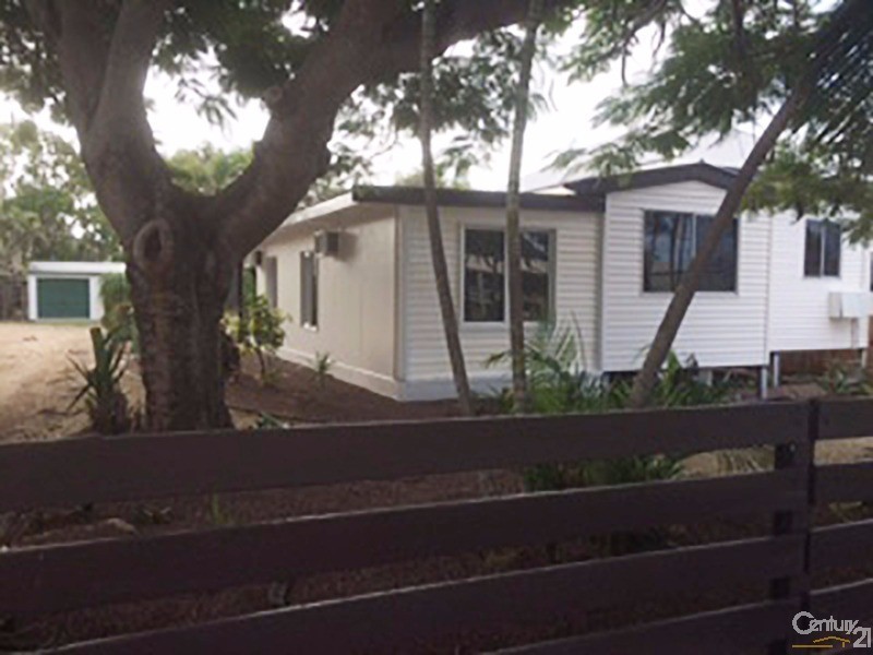 38 Poole Street, Bowen QLD 4805