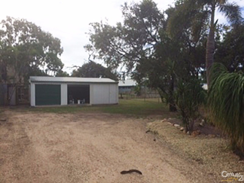 38 Poole Street, Bowen QLD 4805