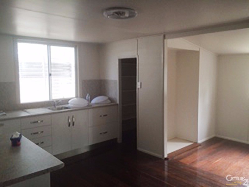 38 Poole Street, Bowen QLD 4805