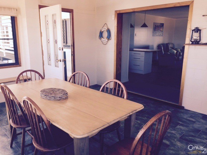 3 Elphinstone Street, Bowen QLD 4805