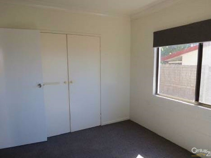 4/10 Poinciana Drive, Bowen QLD 4805