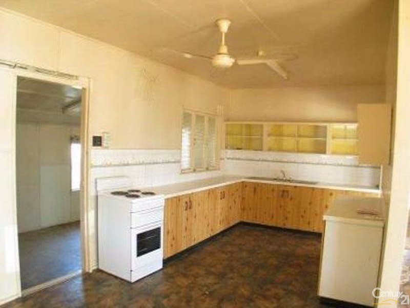 105 Herbert Street, Bowen QLD 4805