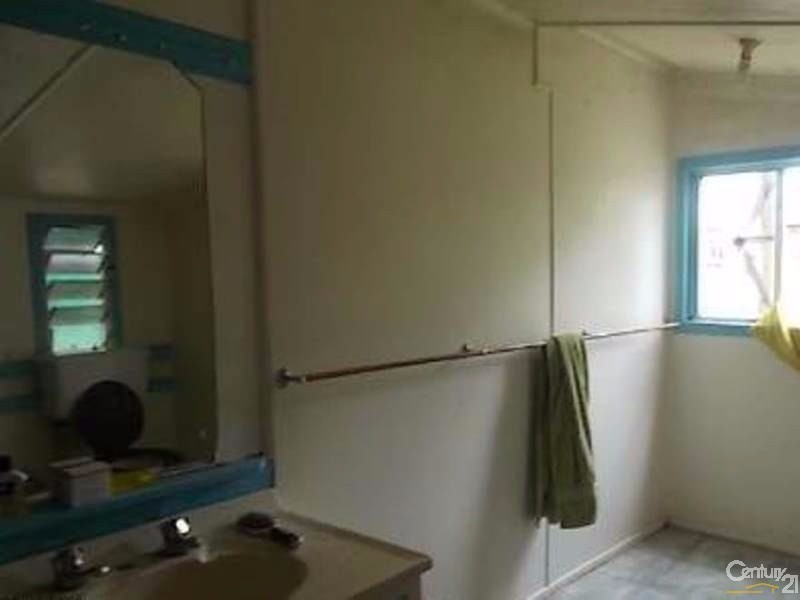 24 Bradfield Street, Collinsville QLD 4804