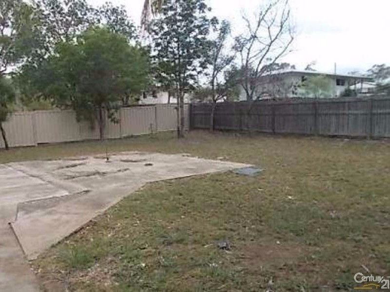 24 Bradfield Street, Collinsville QLD 4804