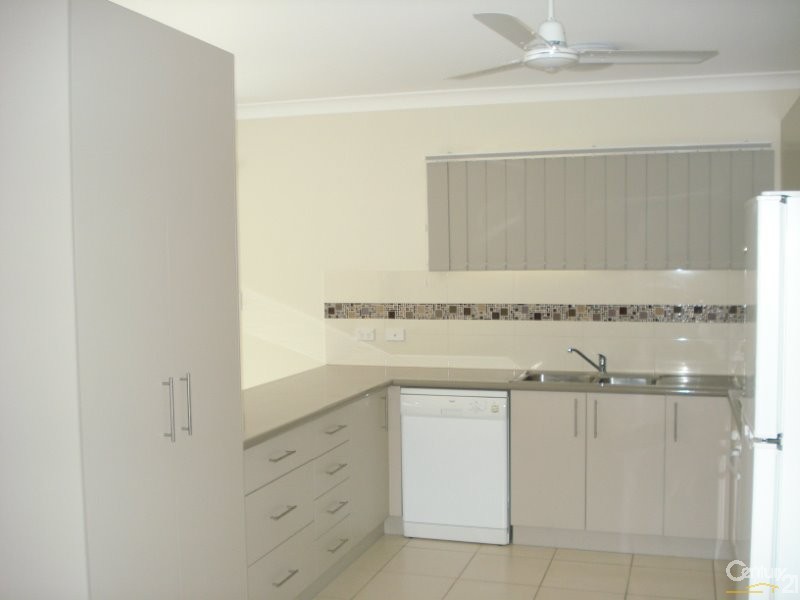 62 Livingstone Street, Bowen QLD 4805