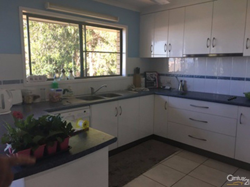 17 Banksia Street, Bowen QLD 4805